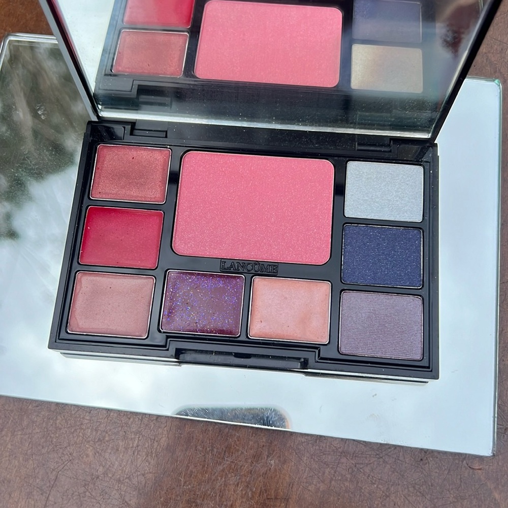 LANCÔME GO GO GIRL COLOUR PALETTE